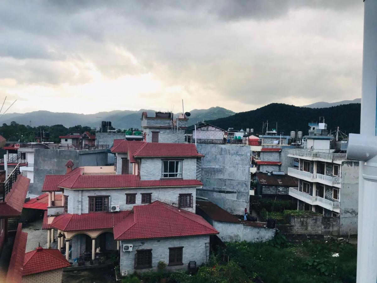 Hotel Aarjan And Restaurant Pokhara Exterior foto