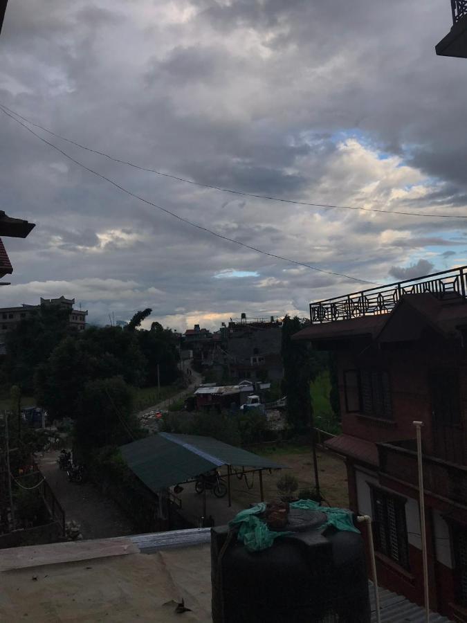 Hotel Aarjan And Restaurant Pokhara Exterior foto